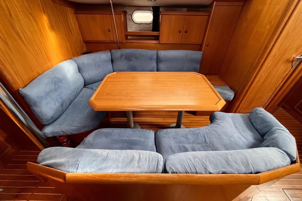 Jeanneau Sun Odyssey 42.2 - BluYachting — foto 5 van 12