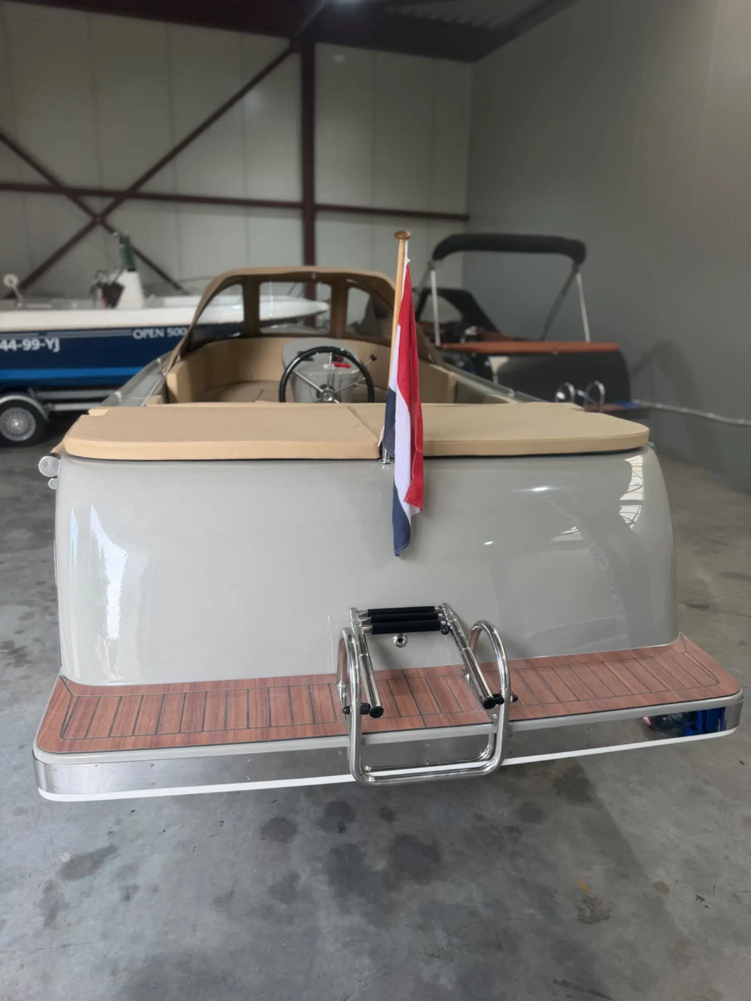Maassloep 590 demo Honda 20pk van €22.950 voor €20.950,- — foto 9 van 13