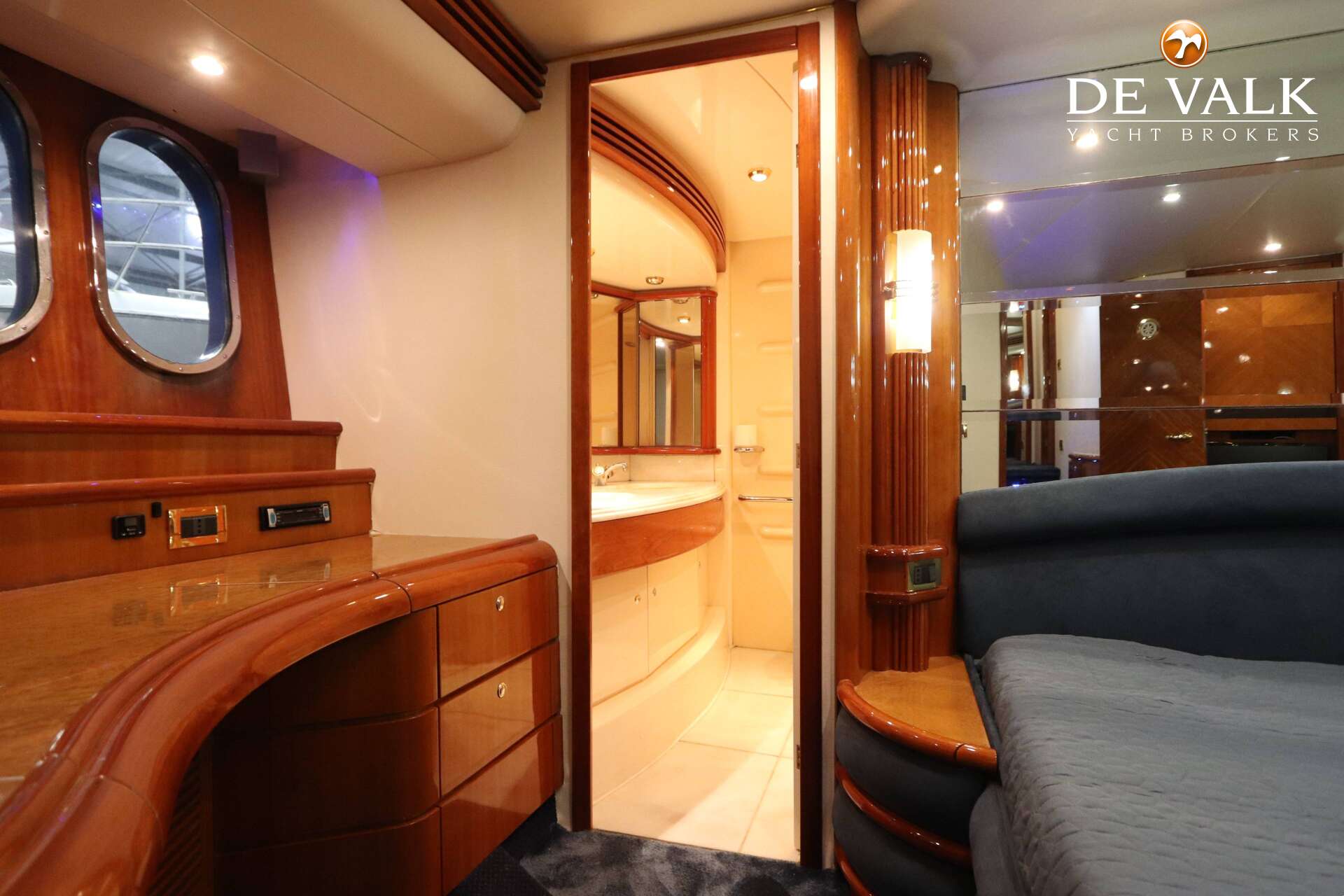 Azimut 68 Plus — foto 34 van 41
