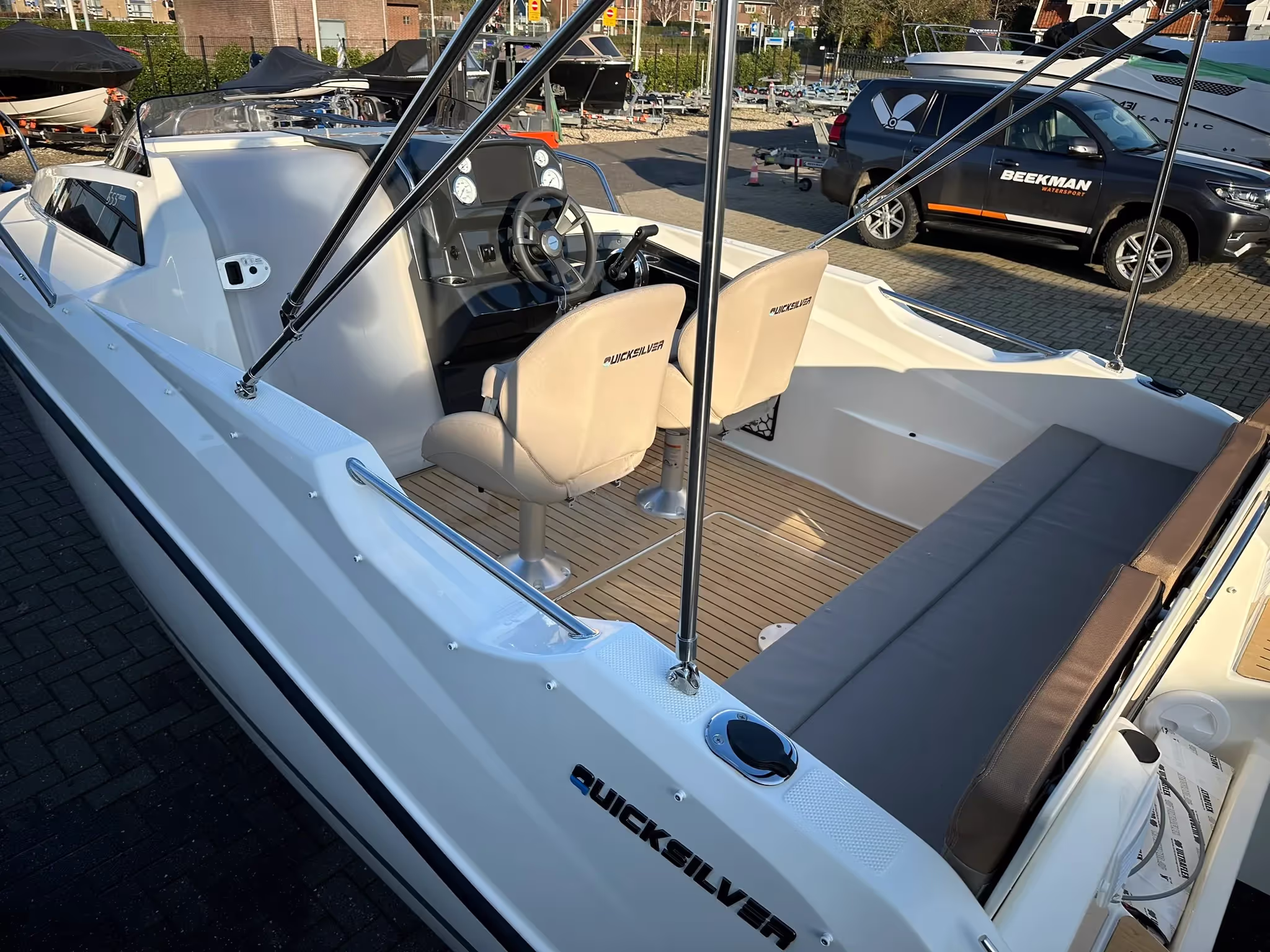 Quicksilver 555 Cabin — foto 4 van 12