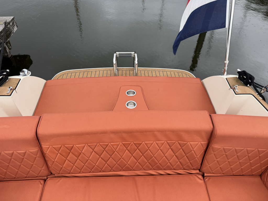 Intender 820 — foto 5 van 23