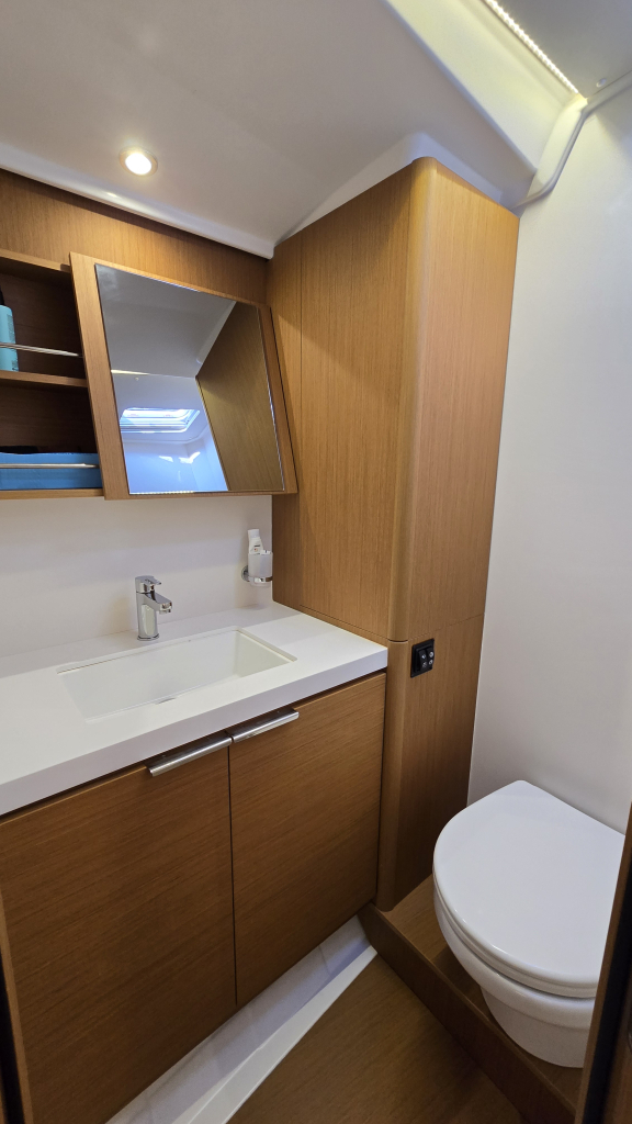 Beneteau First 53 — foto 76 van 89