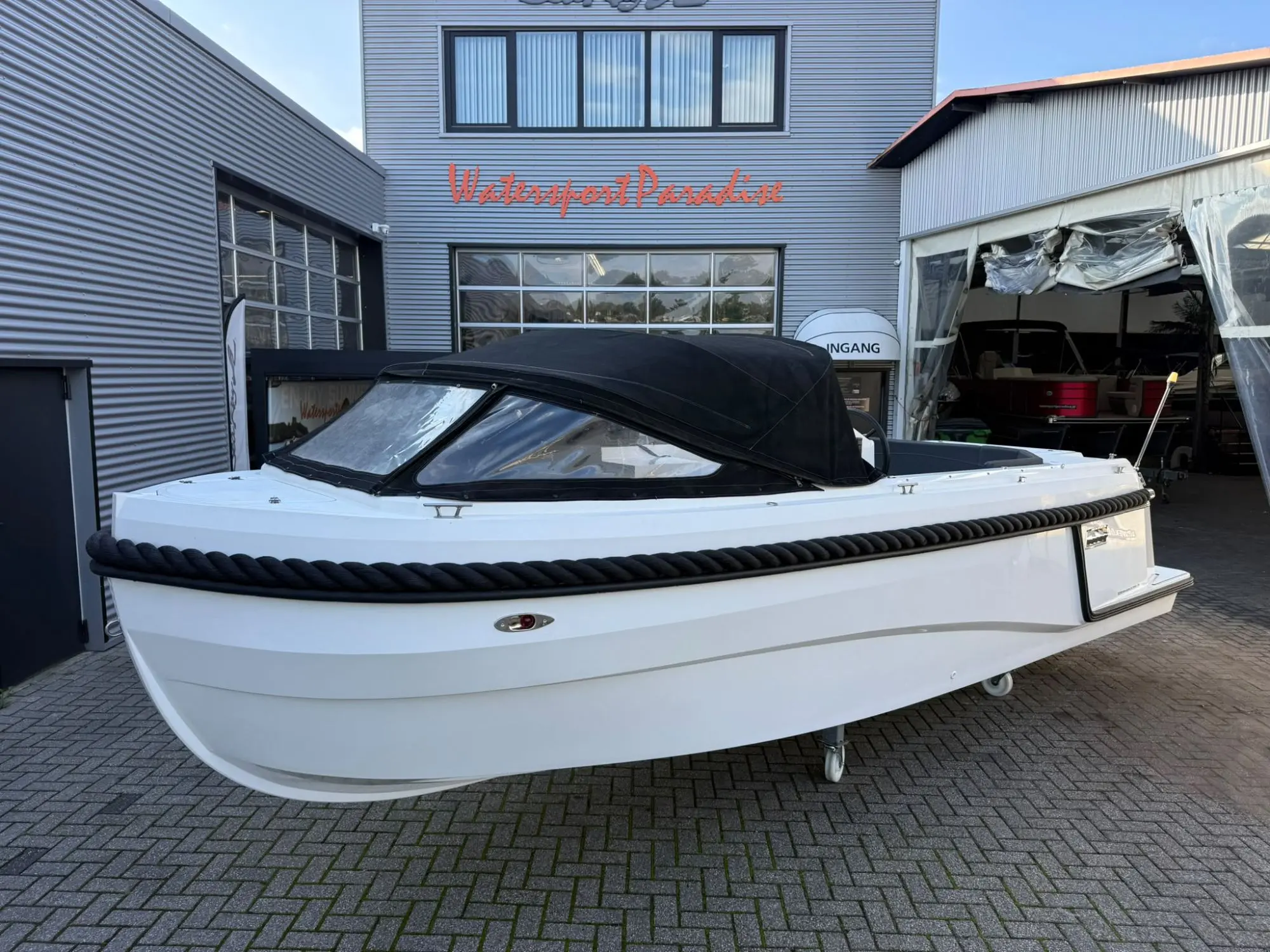 Remus 690 Tender — foto 1 van 20