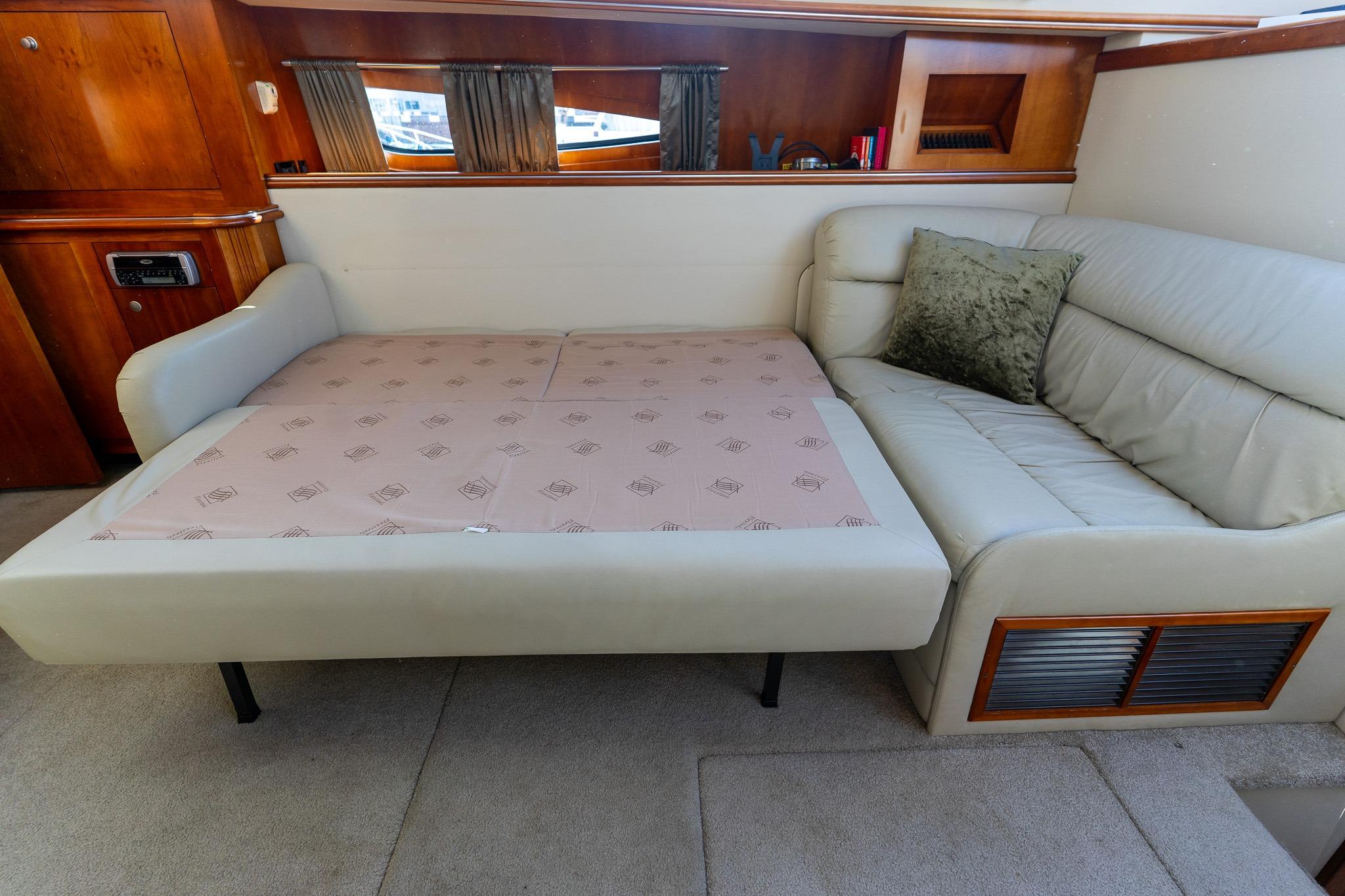Cruisers Yachts 415 Express Motoryacht — foto 83 van 100