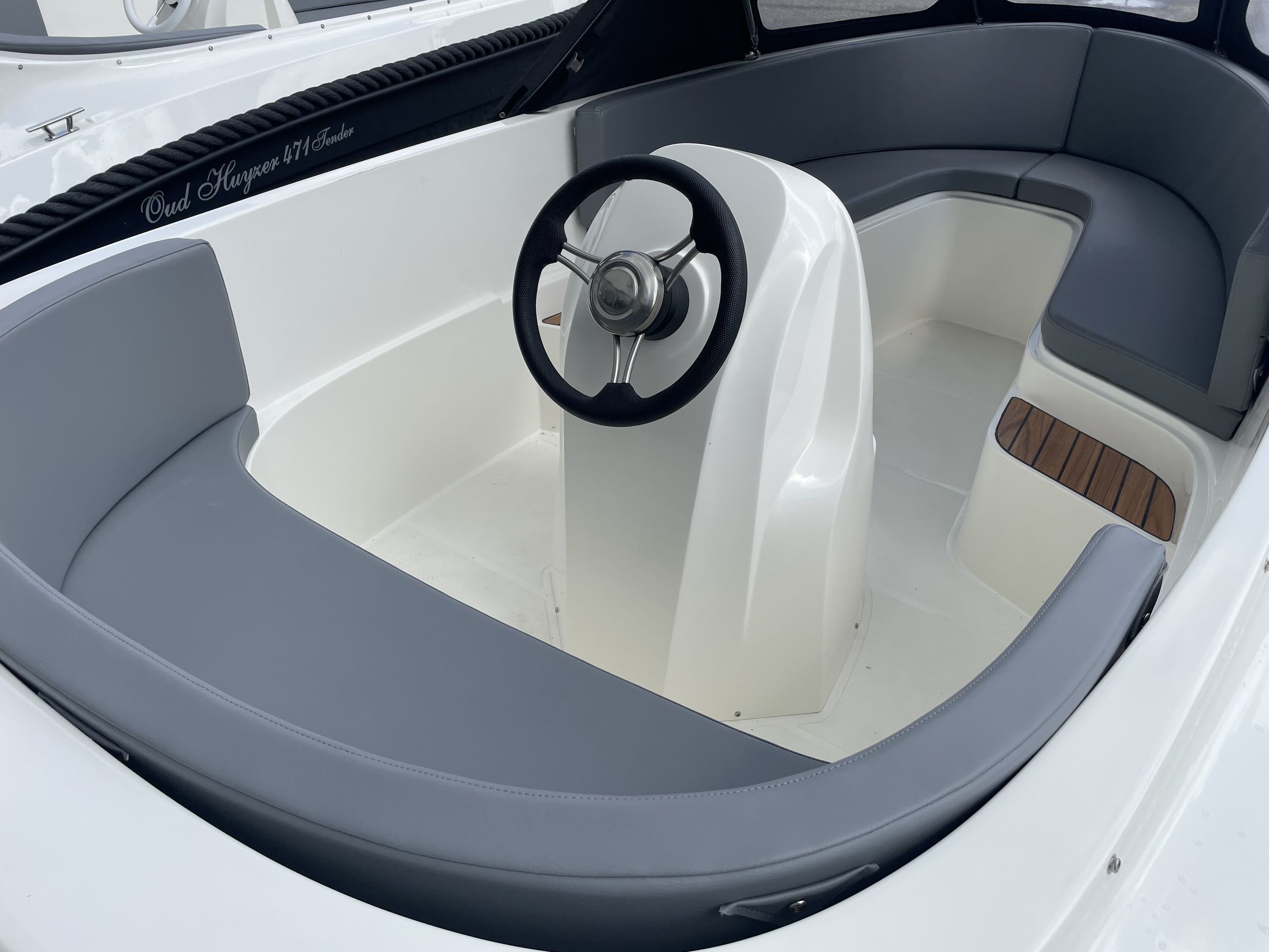 Oud Huijzer 471 Tender Basic — foto 10 van 12
