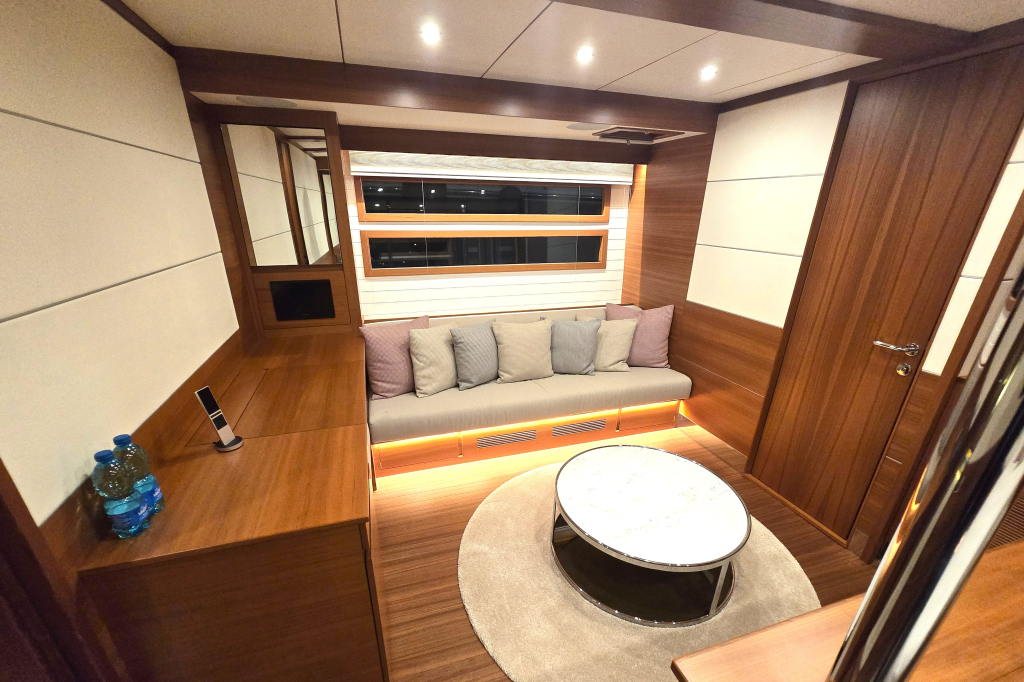 Delta Powerboats 88 Carbon — foto 45 van 75