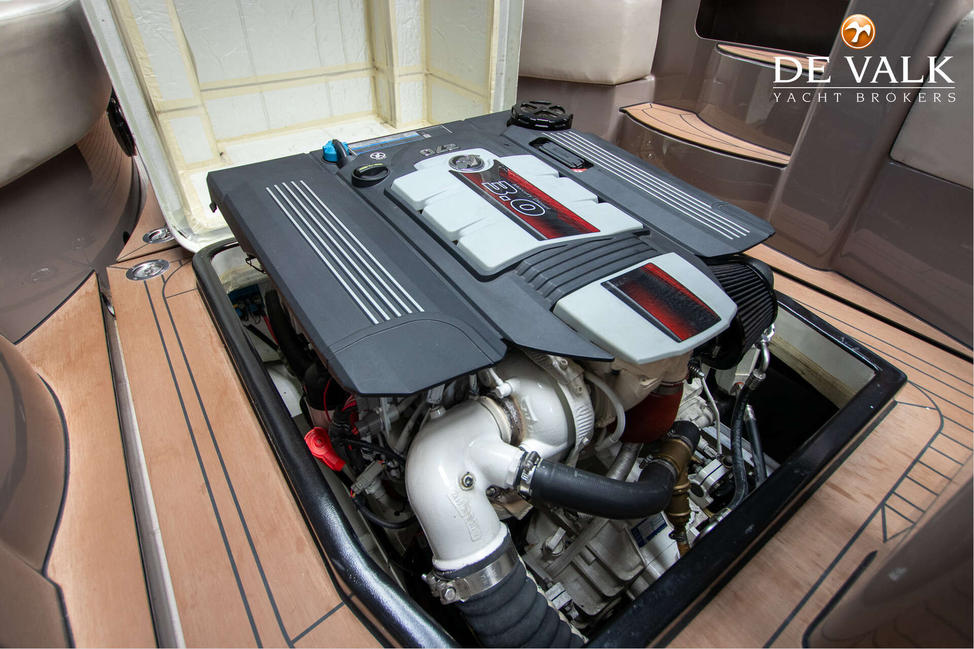 Proton 28L — foto 38 van 40