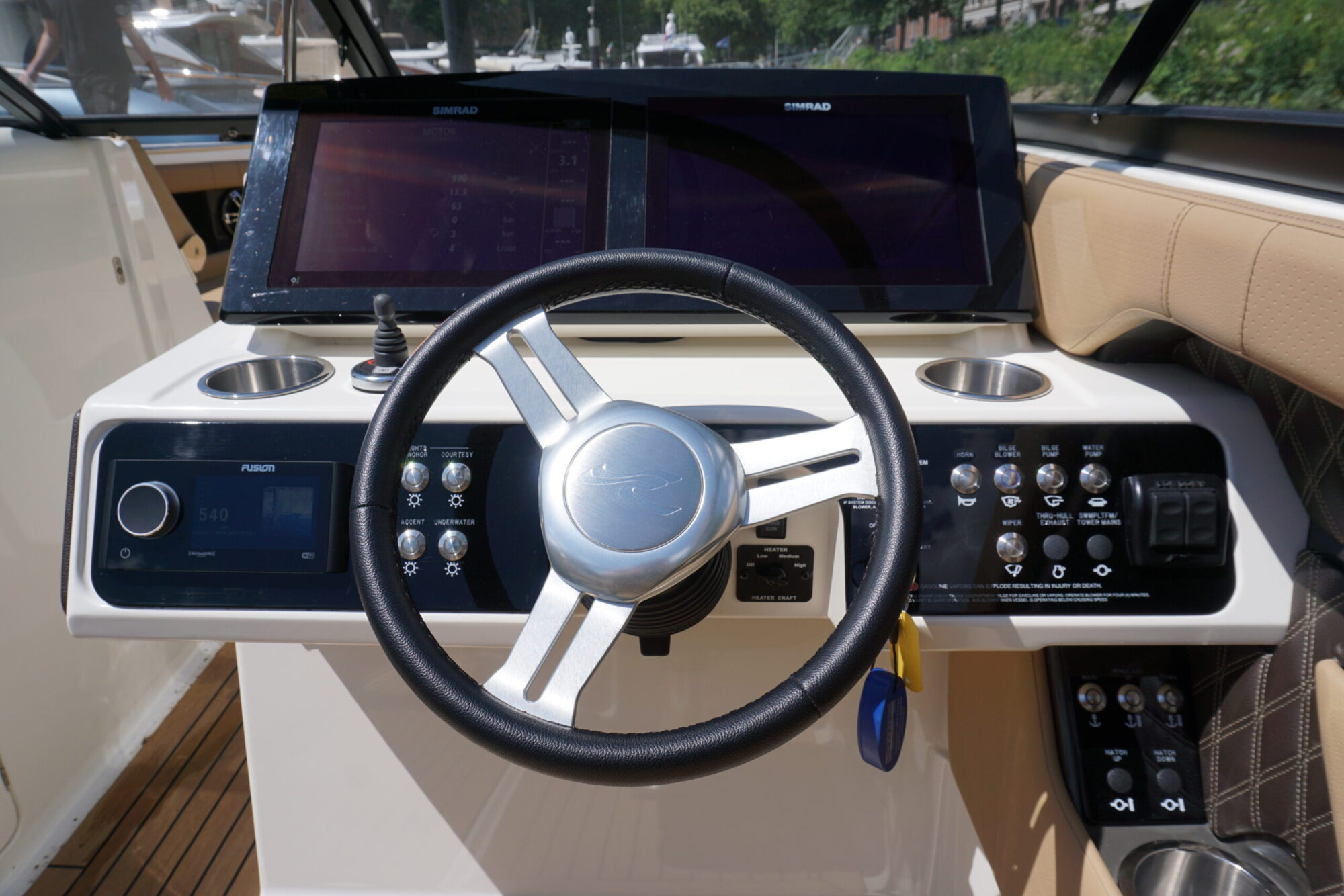 Sea Ray 250 SLX — foto 16 van 33