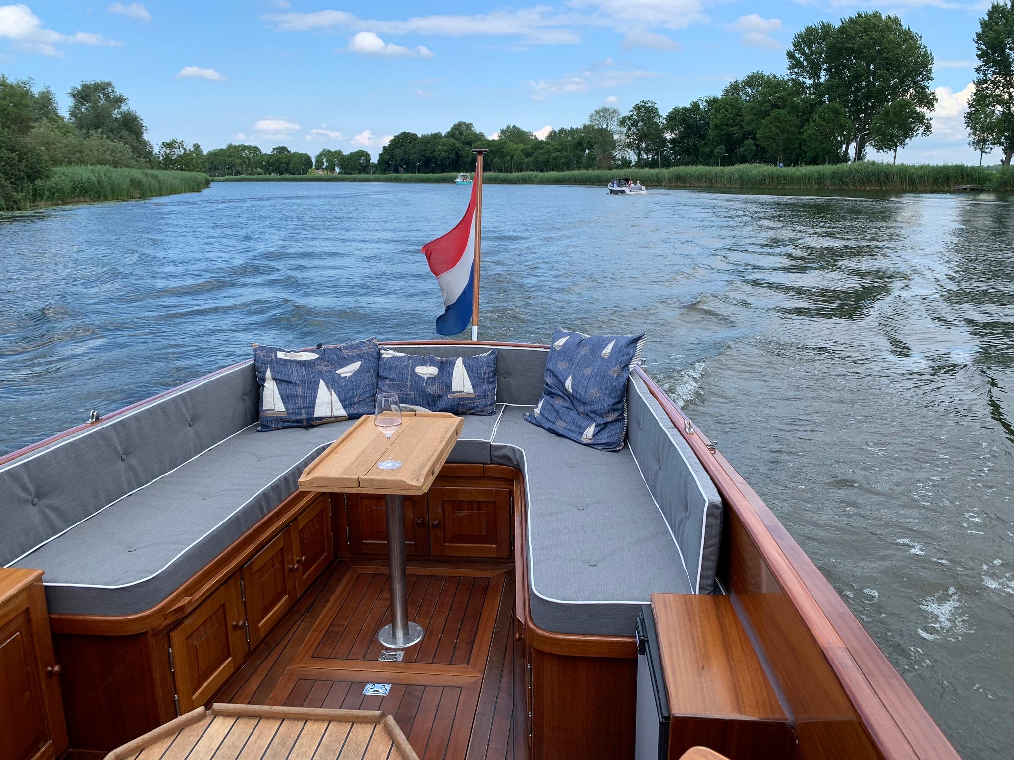 Rapsody 29 Ft. OC — foto 11 van 27