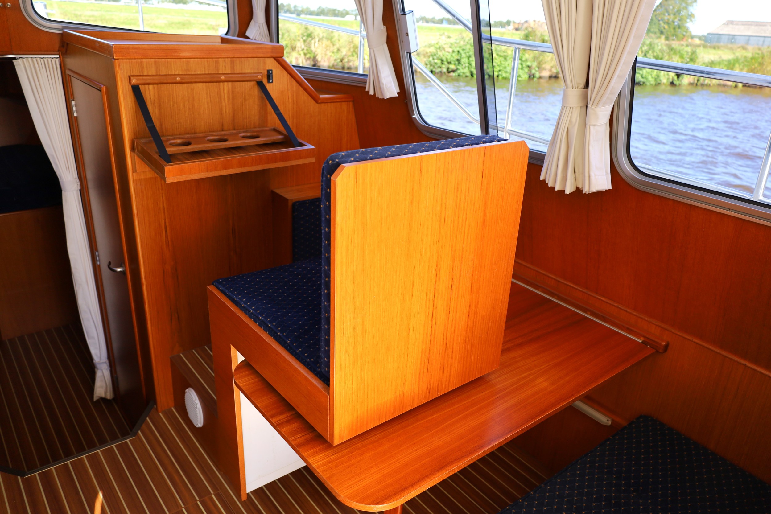 Cantia 28 Cabin Cruiser — foto 19 van 32