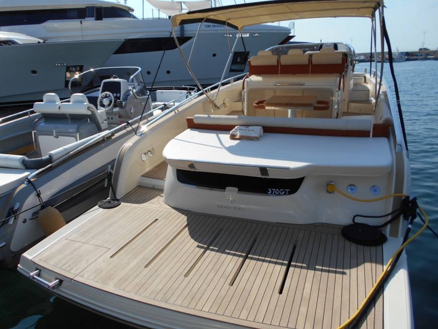 Invictus yachts Invictus 370 GT — foto 6 van 25