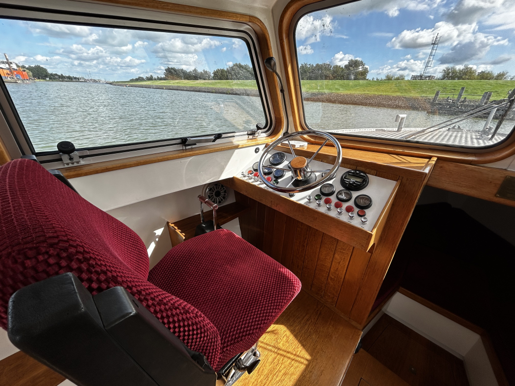Patrouille vaartuig 1100 Met ruim zonnedek! — foto 43 van 54