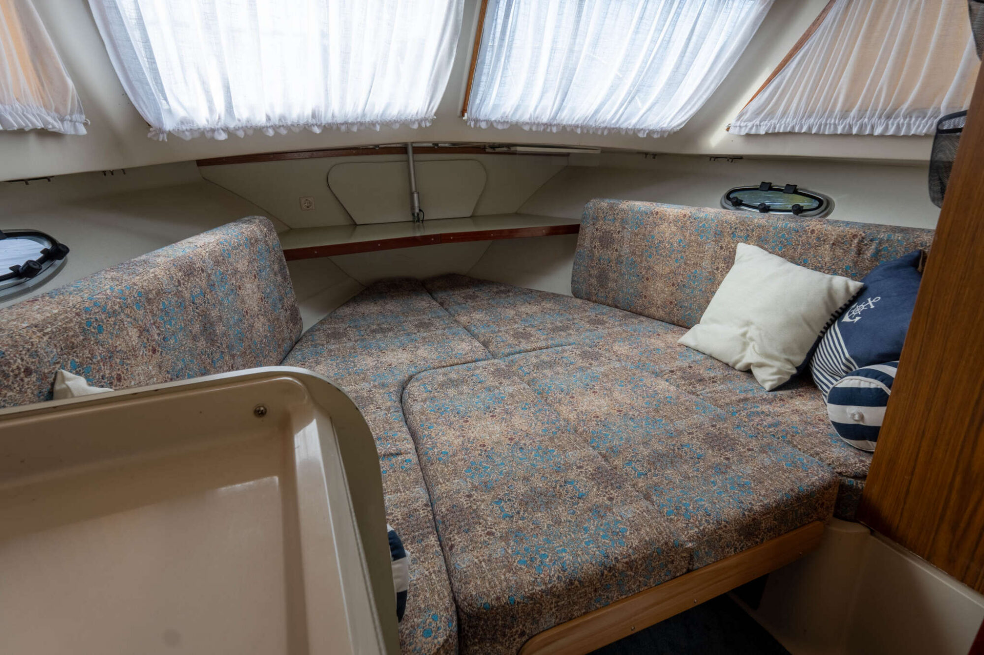 Bertram 25 Express Cruiser — foto 16 van 28