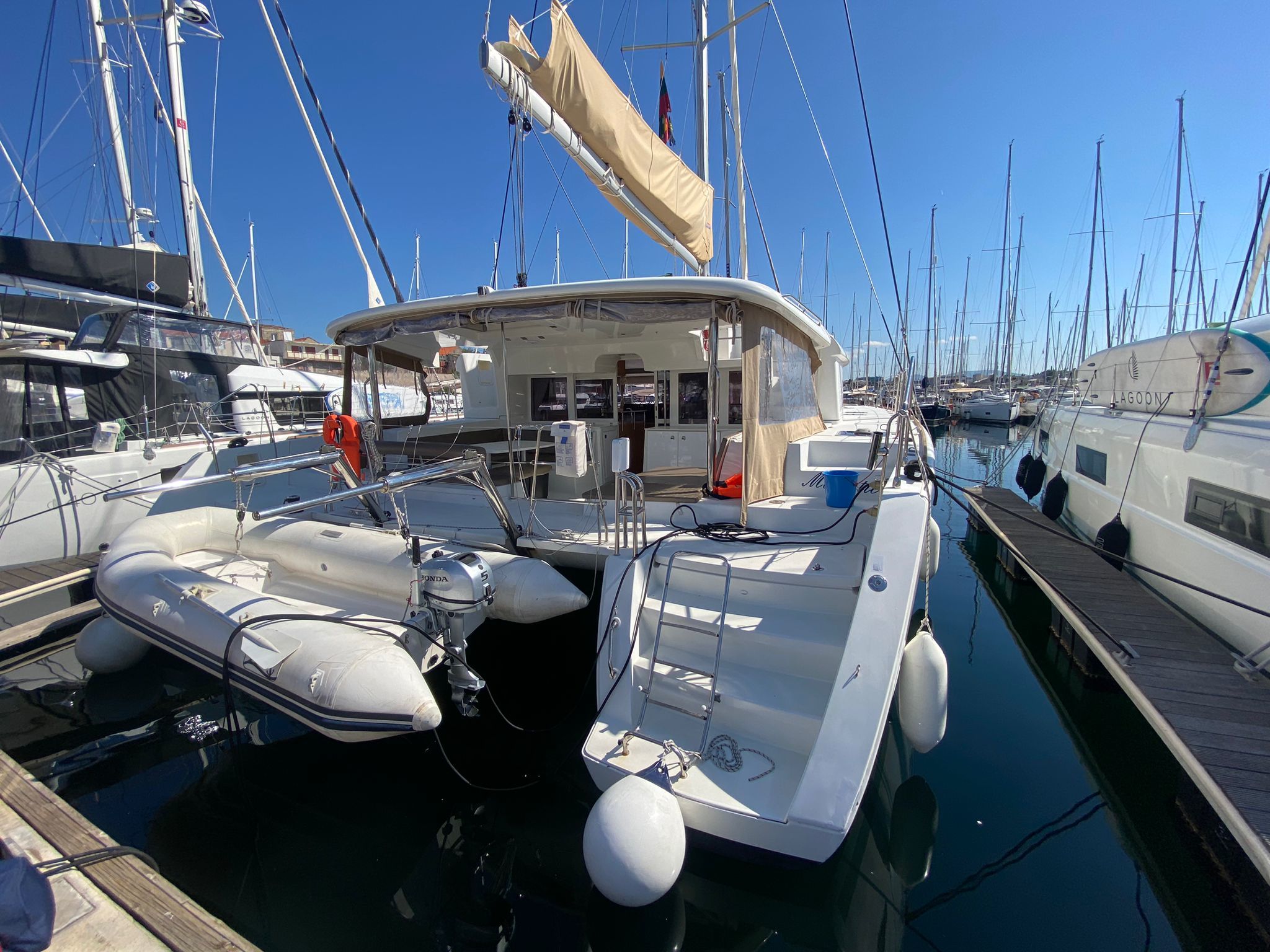 Lagoon 450 F