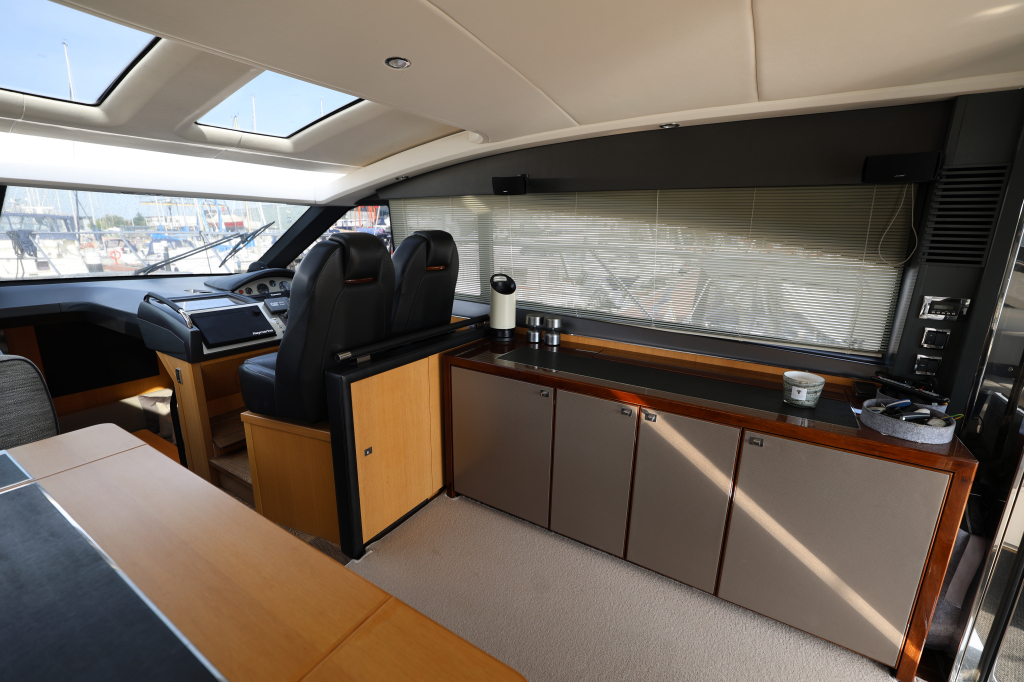 Princess V52 — foto 11 van 36