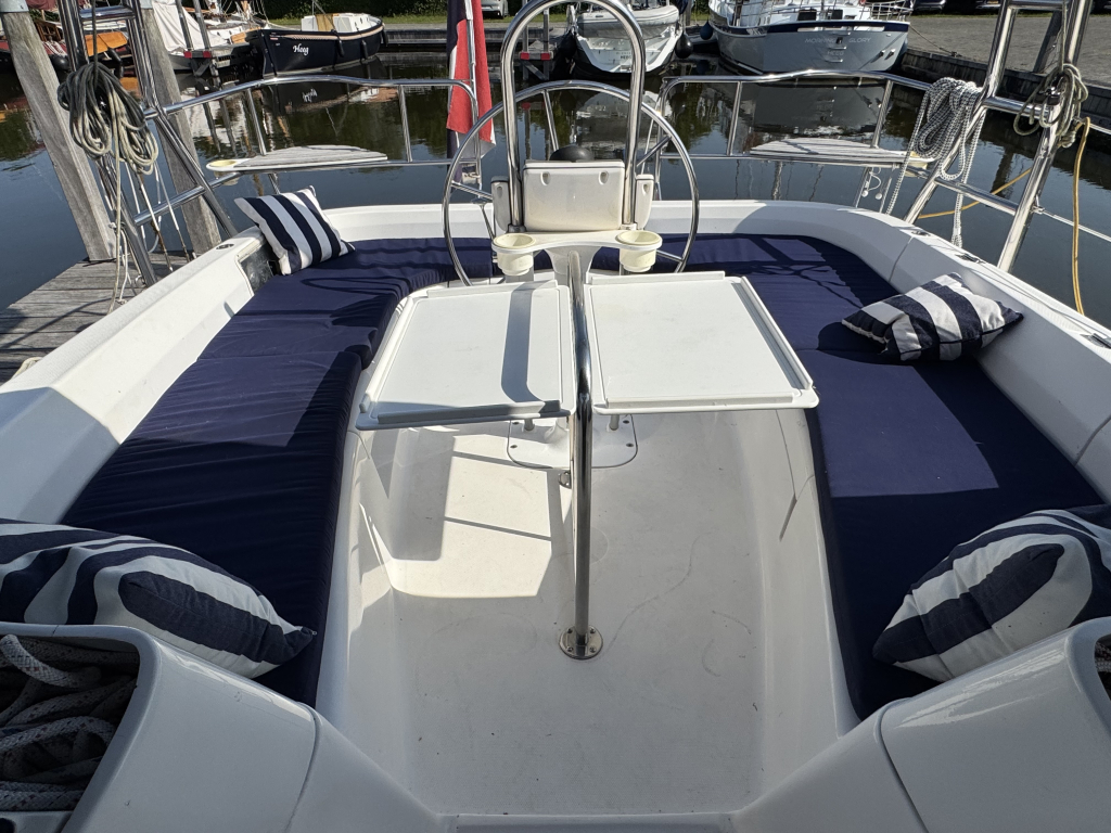 Hunter 356 — foto 29 van 72