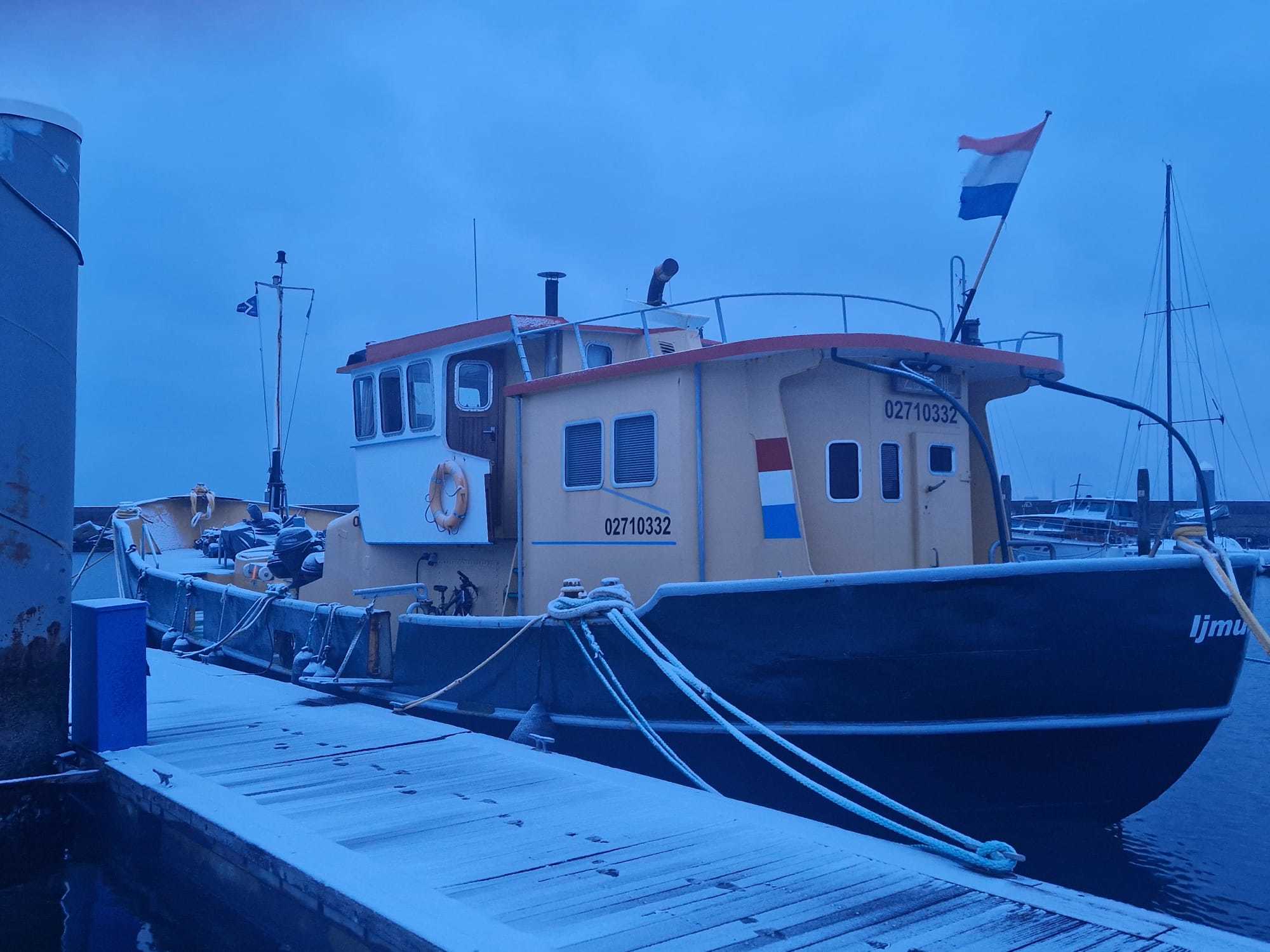 Ex Viskottter/ Varend Woonschip 21.05 — foto 8 van 75