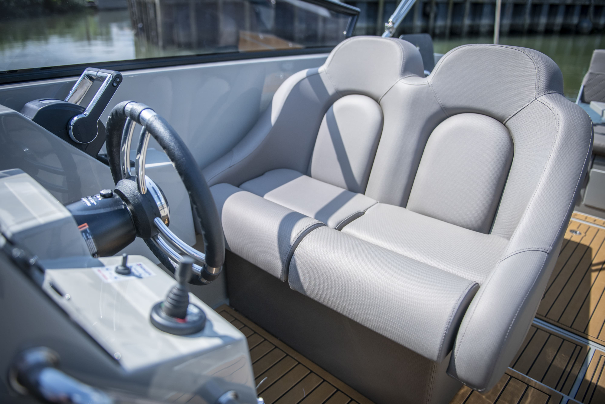 Maxima Boats 800 Cabin — foto 9 van 21