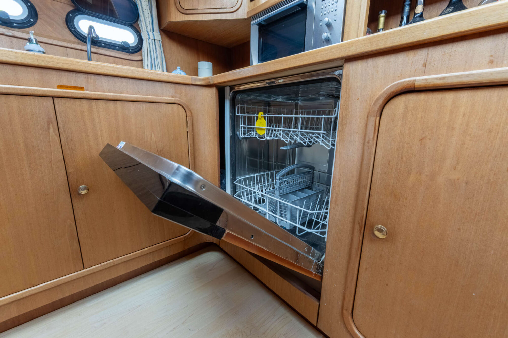 Pacific Allure 180 Cabrio — foto 12 van 81