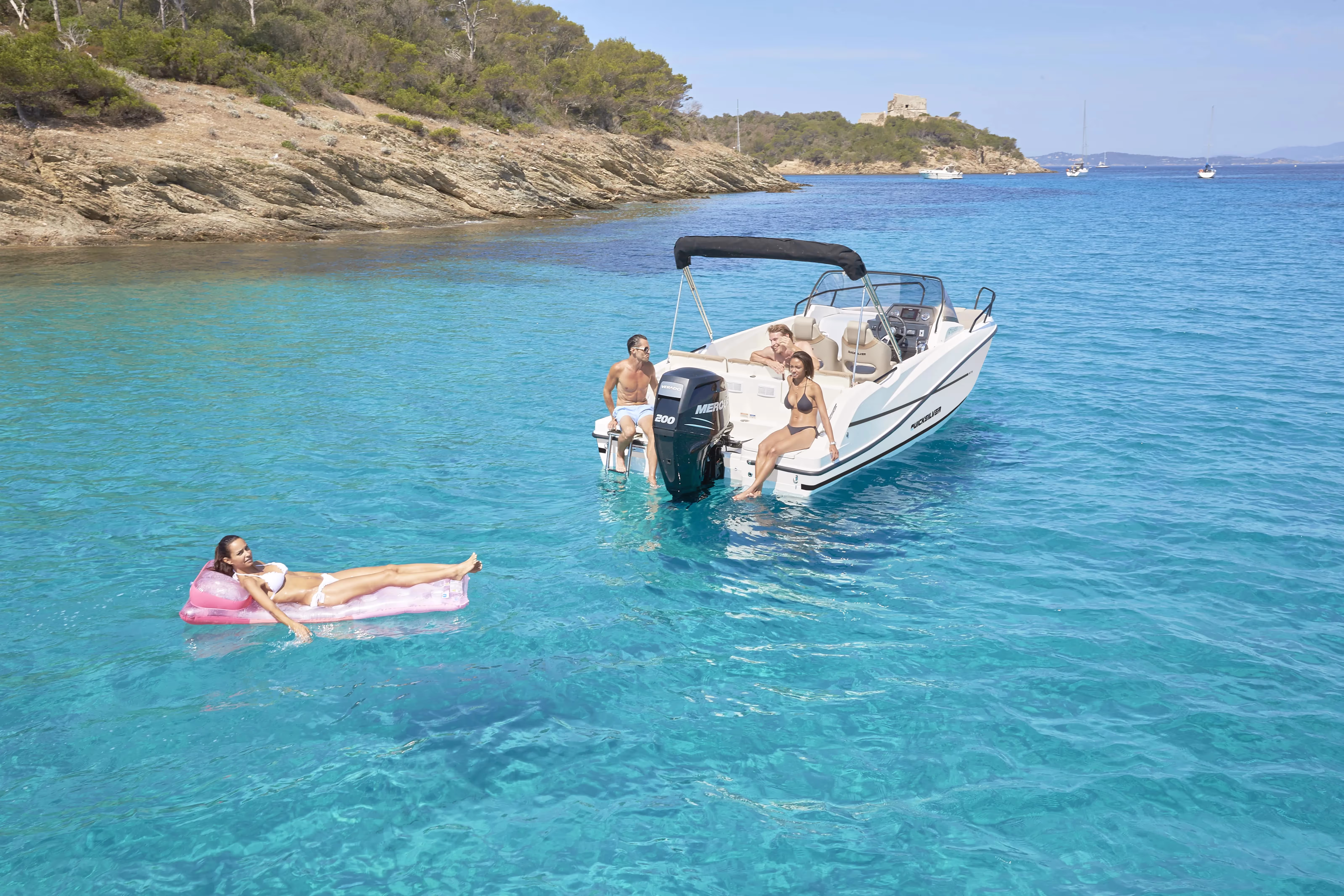 Quicksilver 675 Sundeck — foto 5 van 11