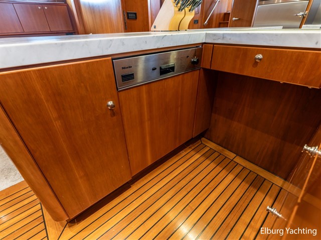 Moonen 68 - Flybridge — foto 37 van 100