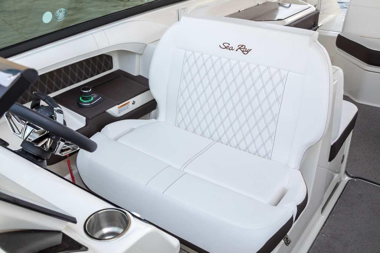 Sea Ray SLX 310 — foto 7 van 10