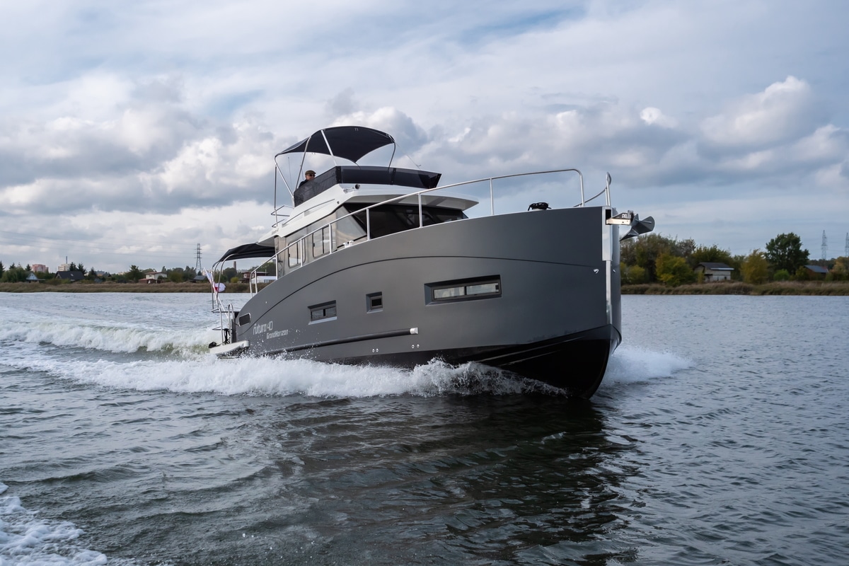 Model Cobra Yachts Futura 40 Grand Horizon — foto 10 van 12