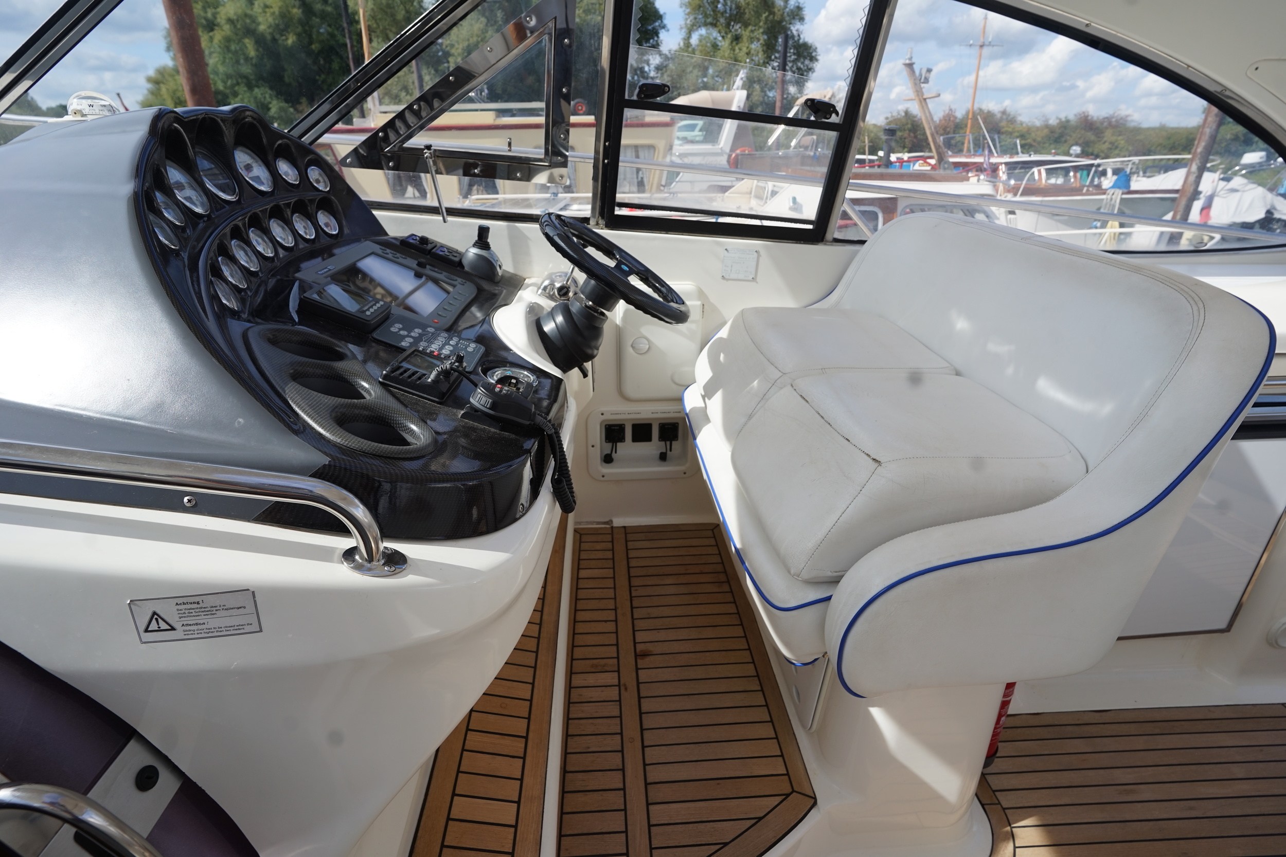 Bavaria 42 HT Sport IPS-500 - hydraulic platform — foto 4 van 42