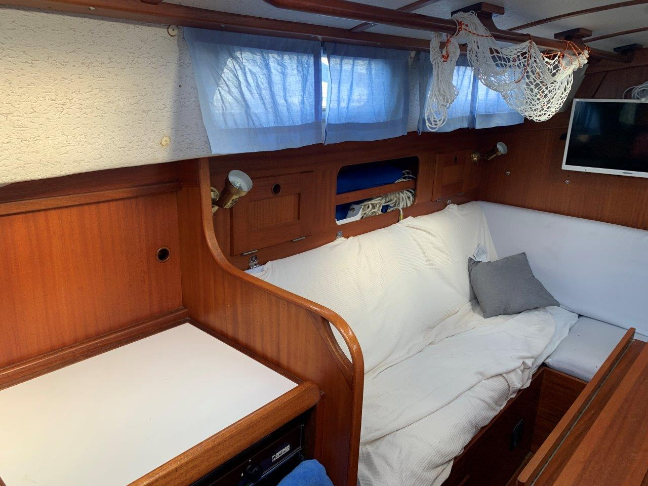 Hallberg-Rassy 29 — foto 31 van 62