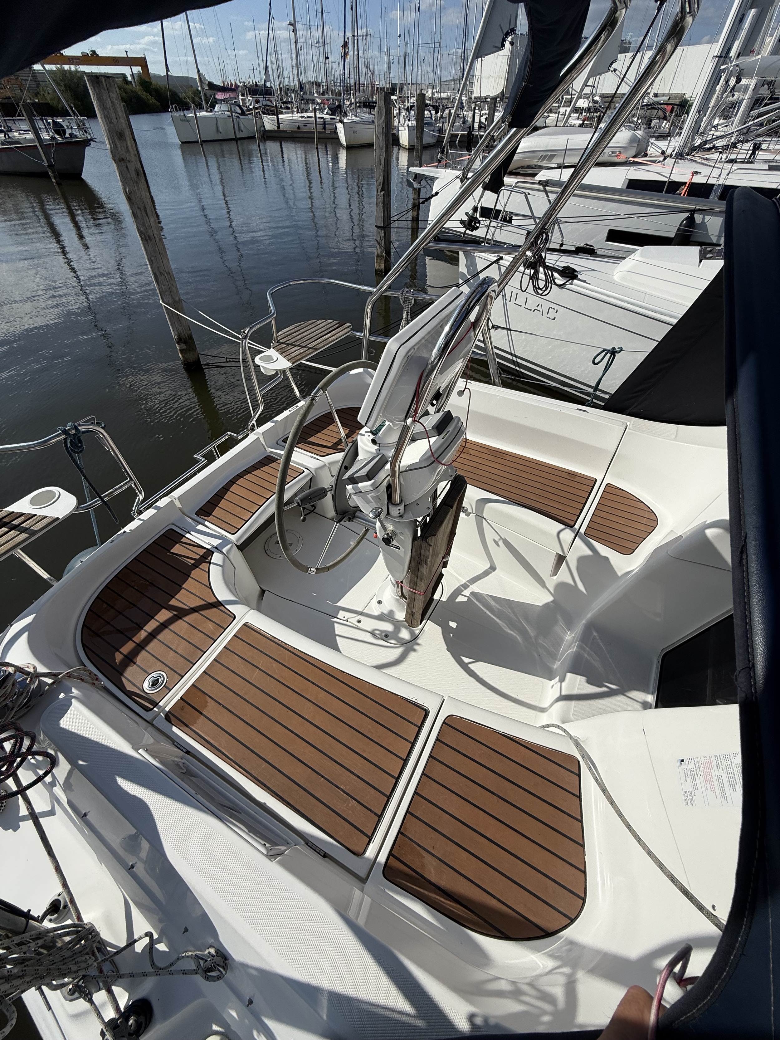 Hunter Legend 33 — foto 15 van 20