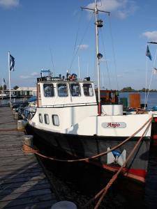 Sleepboot 17.36 — foto 18 van 18