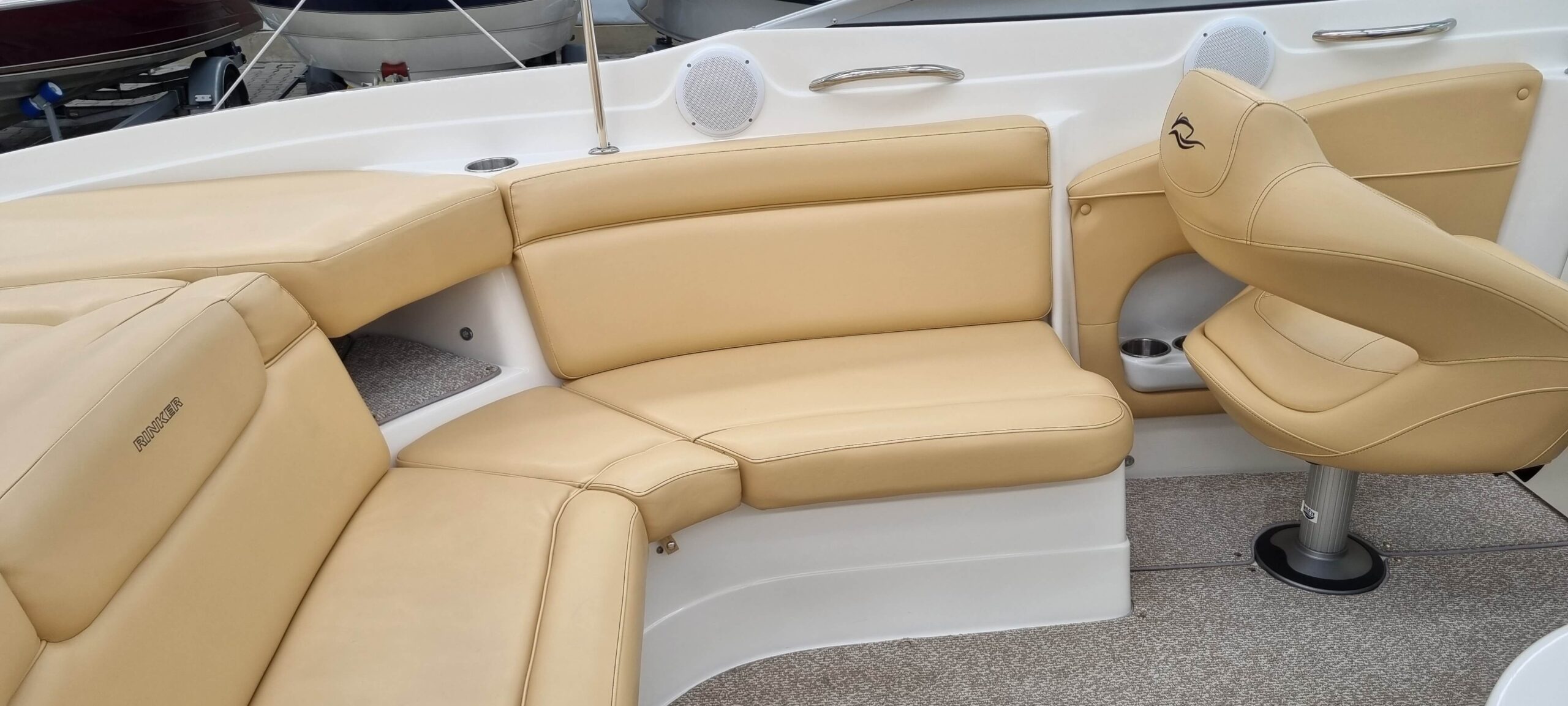 Rinker 246 Captiva — foto 11 van 11