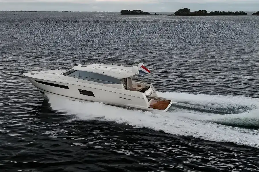 Prestige 560S — foto 191 van 239