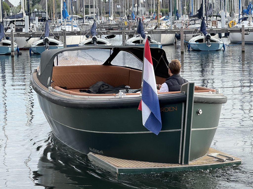 AluShip E-700 sloep — foto 20 van 32