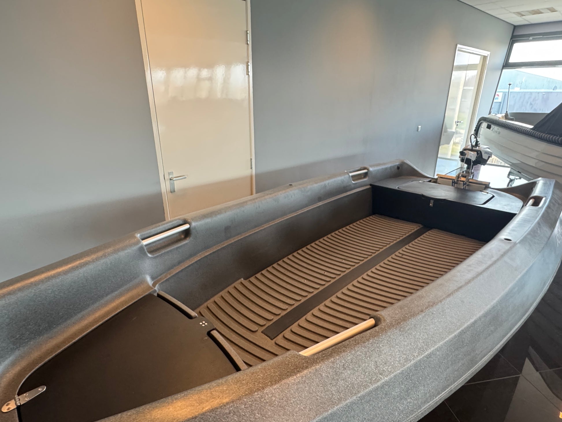 River 420 open evt met Epropulsion motor — foto 6 van 12