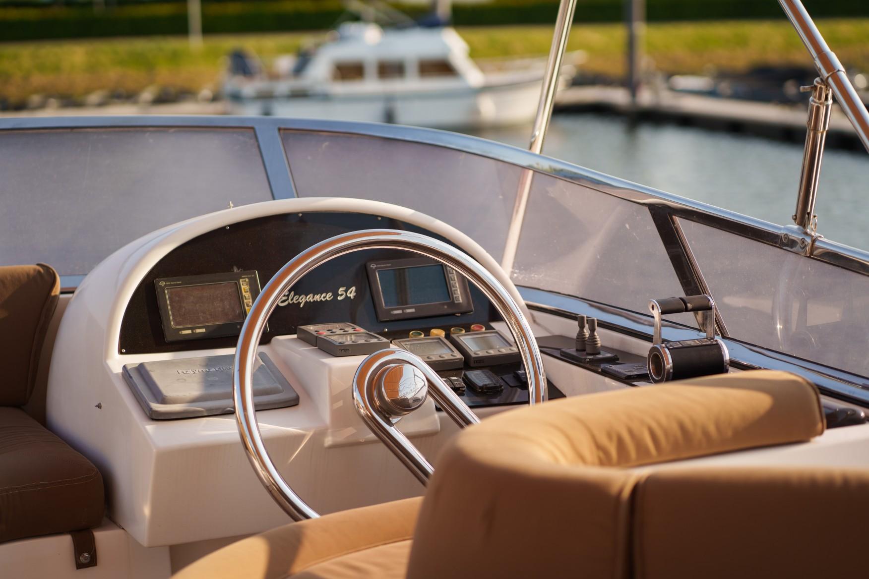 Elegance 54 — foto 49 van 75