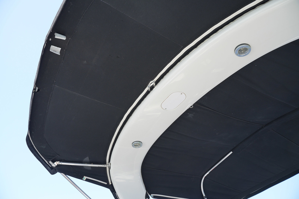 Crownline 315 SCR — foto 35 van 43