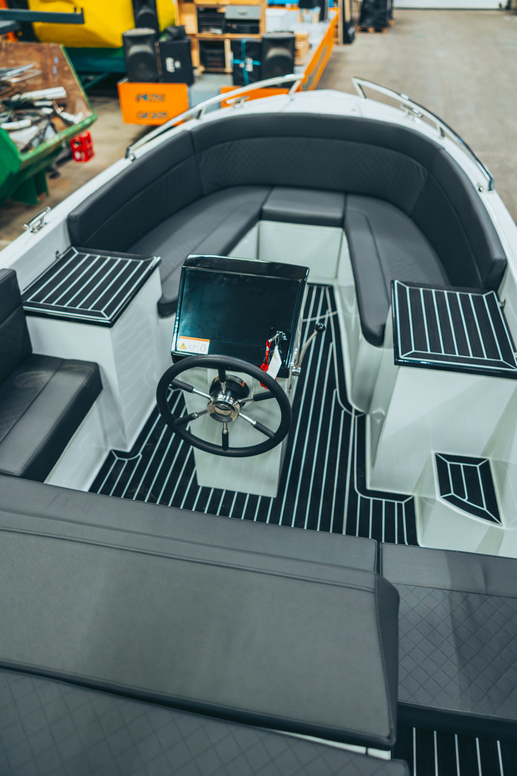 Clever 63-Vaarklaar in de aanbieding voor 44.950,- incl. Suzuki 30PK — foto 6 van 16