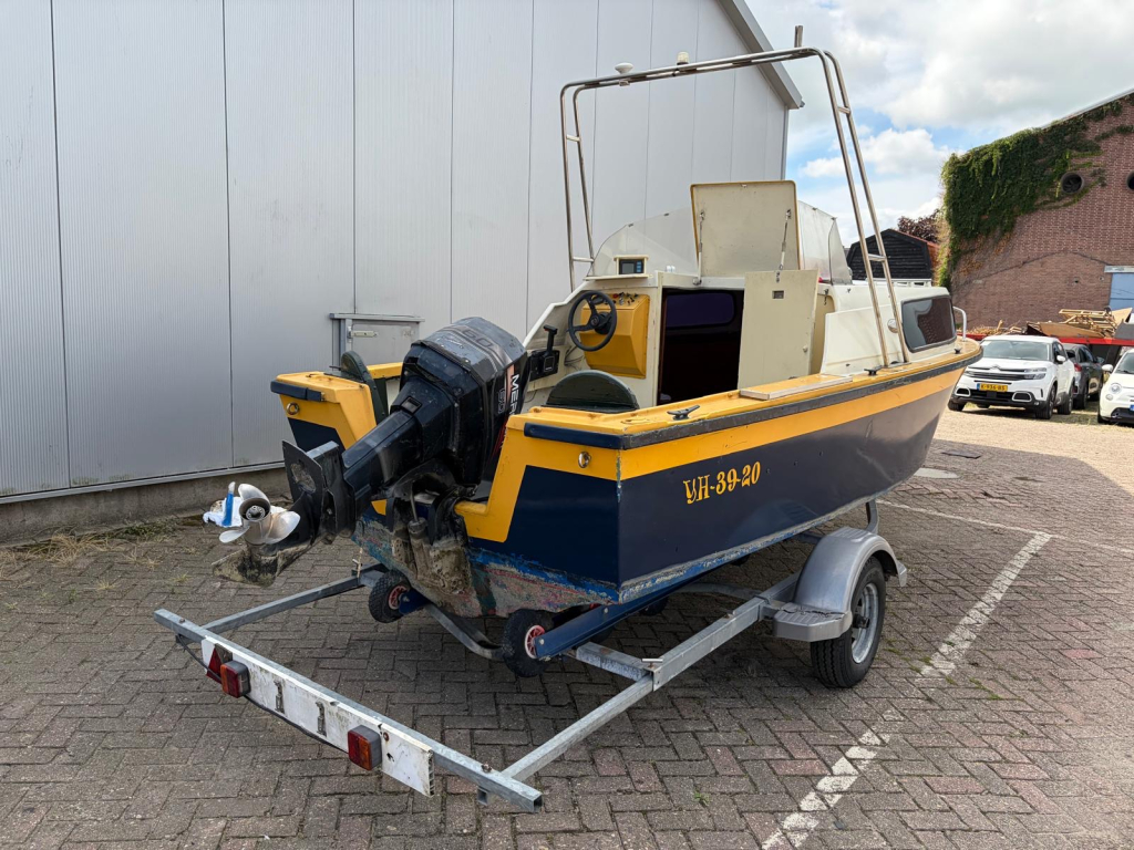 Polyester Kruiser incl. trailer & 60PK Mercury — foto 3 van 23