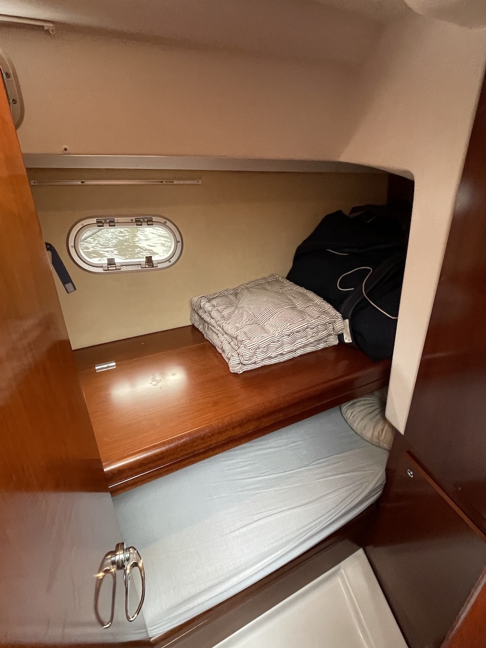 Beneteau Antares 9.80 — foto 23 van 33