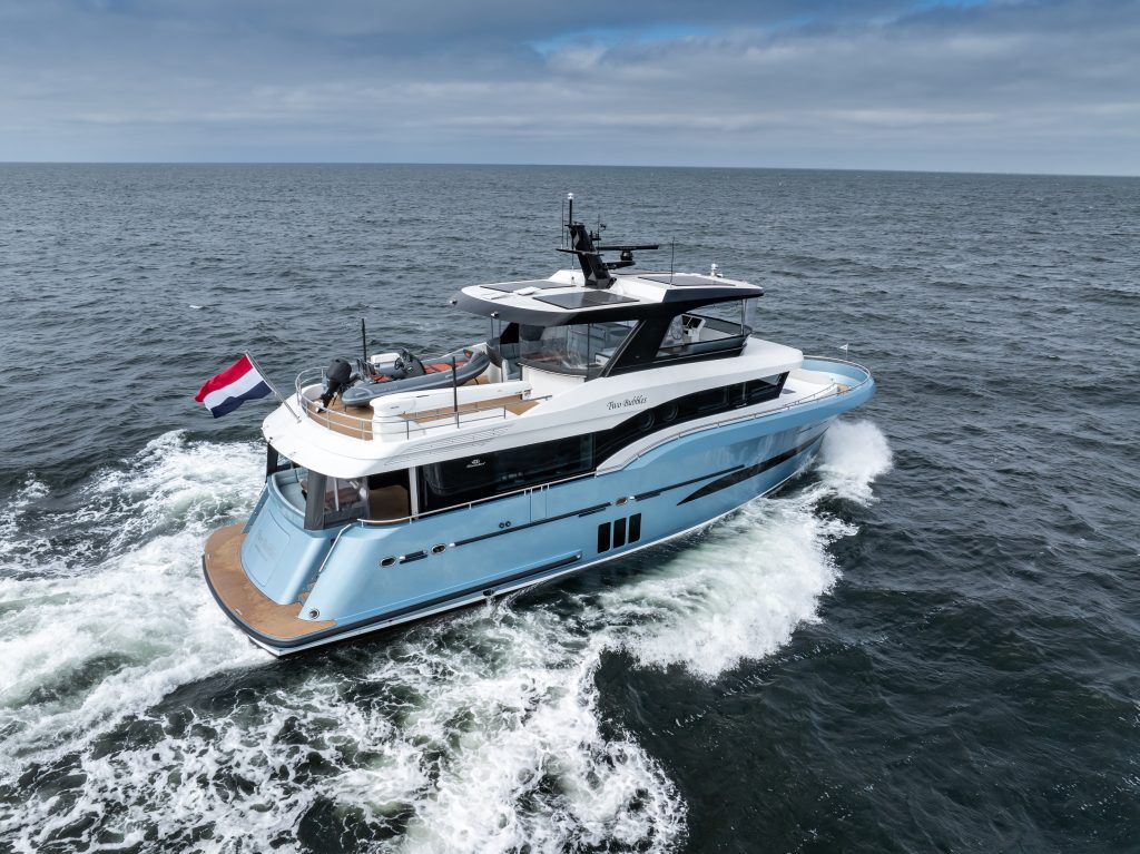 Journal Steeler Yachts’ Bronson 65 arrives on the Côte d’Azur — foto 7 van 10