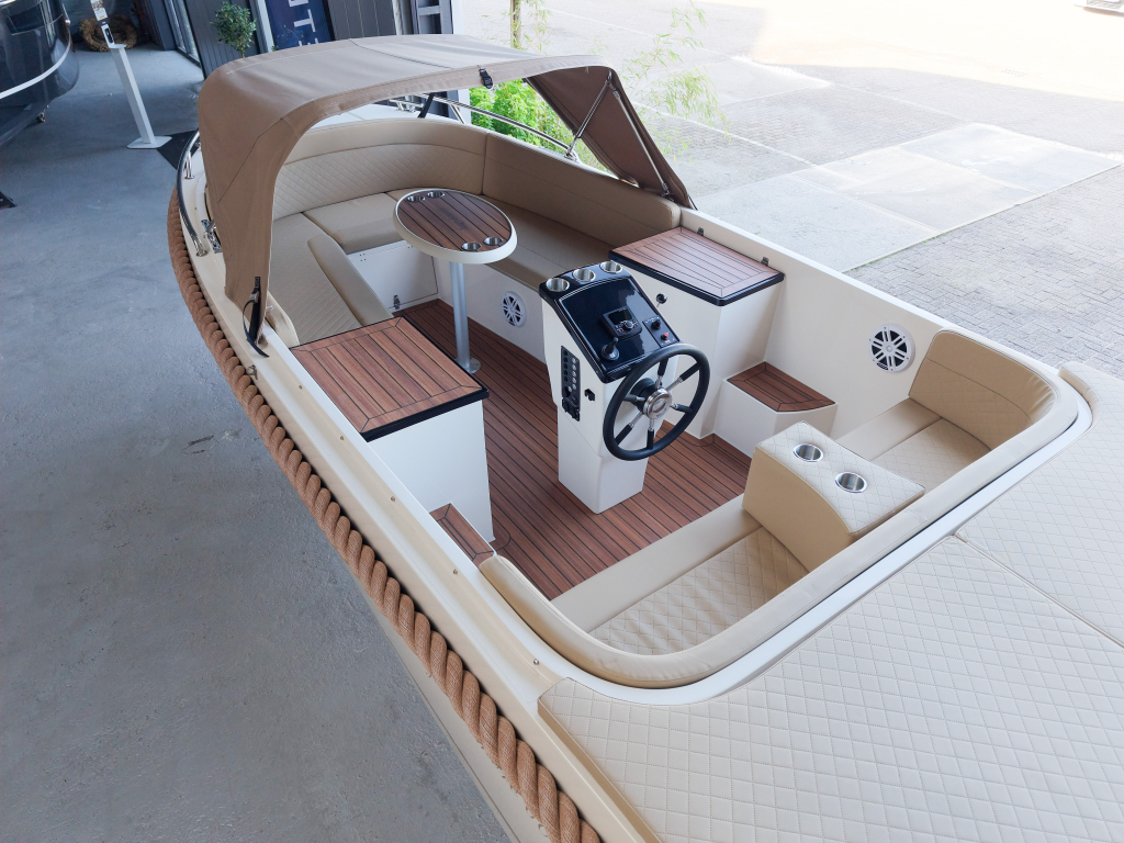 Lago Amore 606 Tender | 30PK Suzuki | Nieuwstaat incl. stalling — foto 7 van 26