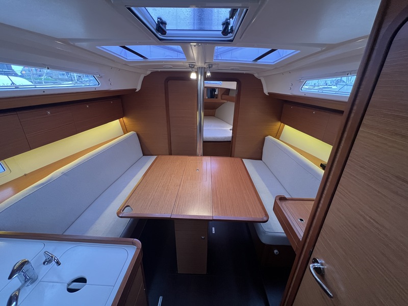 Dufour 360 GL — foto 12 van 46