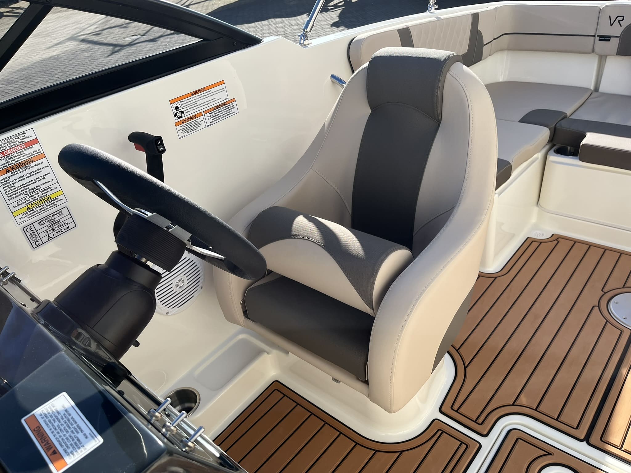 Bayliner VR4 Bowrider — foto 25 van 29