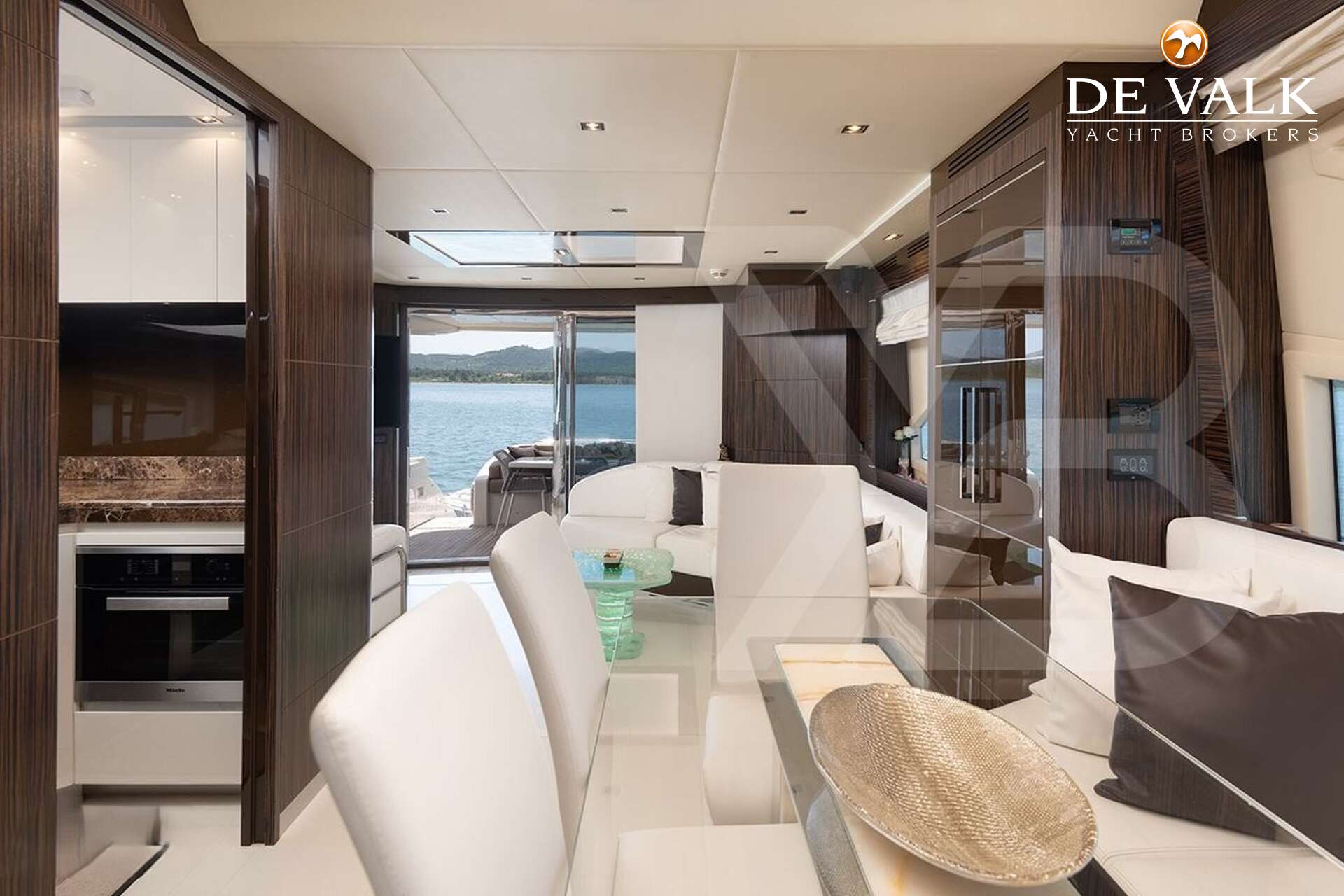 Dominator 780S — foto 24 van 39