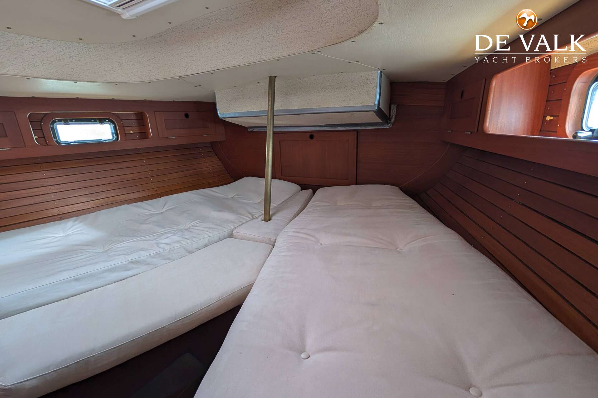 Hallberg Rassy 42 E — foto 36 van 41