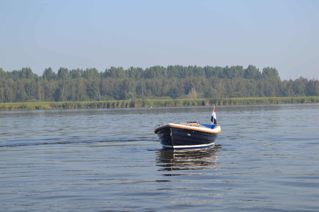 Waterspoor 630 | Diesel tender | Vanaf €45.450.- — foto 6 van 17