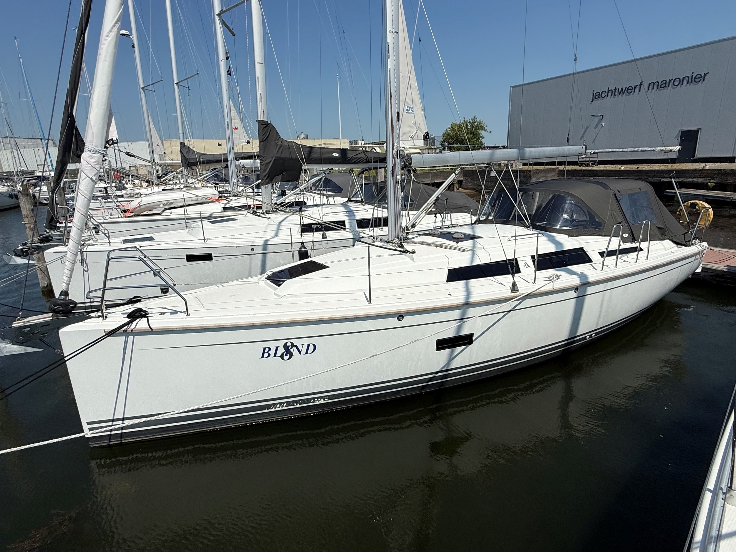 Hanse 348 3 Cabin Layout