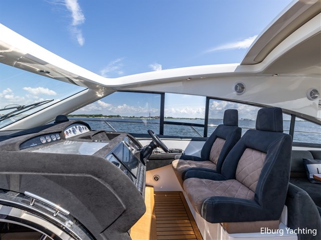 Princess V53 — foto 15 van 96