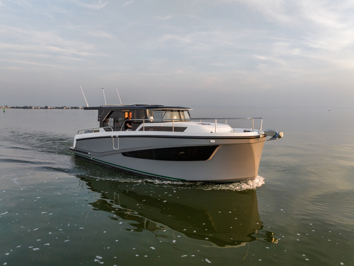 Delphia Yachts 10 Sedan Electric — foto 3 van 12